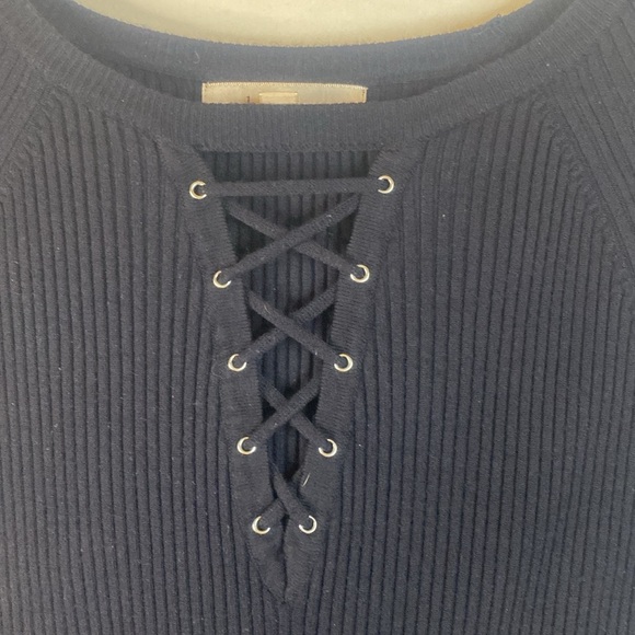 Philosophy Women's Black Lace-Up  V-Neck Ribbed Top, Size M - Picture 2 of 4
